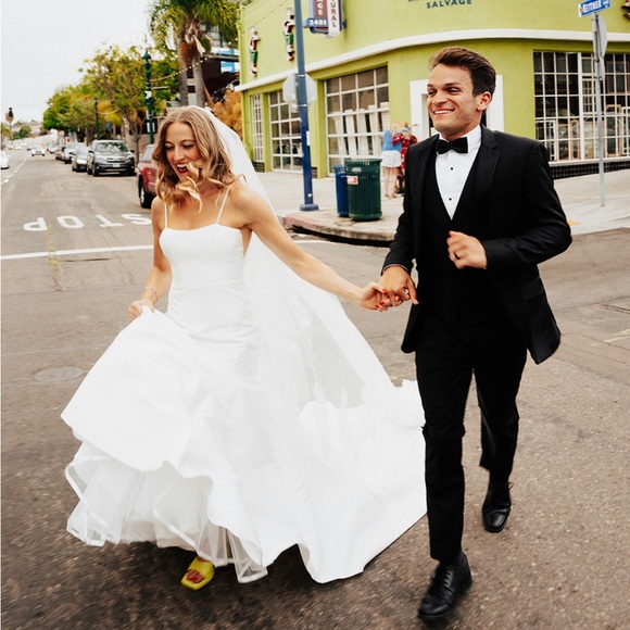 Meet your Posher, Kayla - Picture 1 of 1